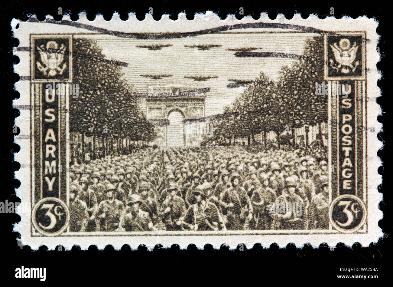 US Army, Troops Passing the Arch of Triumph, Paris, postage stamp, USA, 1945 Stock Photo