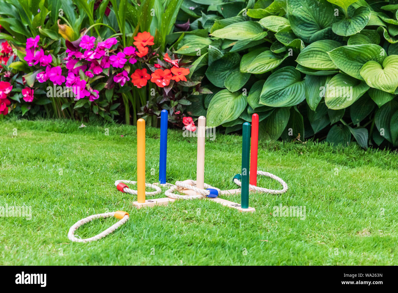 Ring toss game hi-res stock photography and images - Alamy