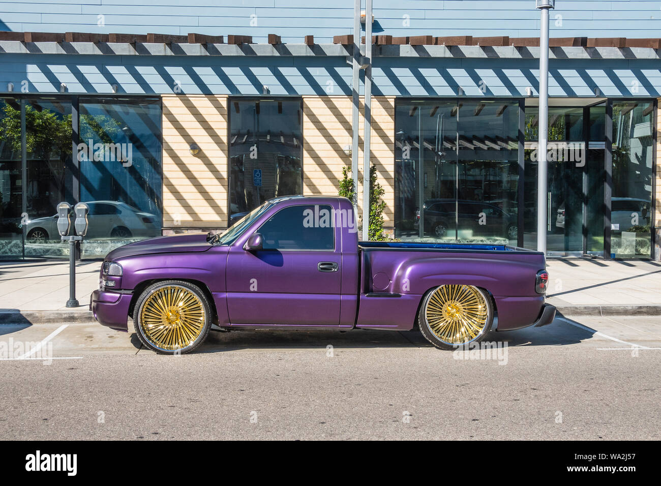 Low Profile Tires High Resolution Stock Photography and Images Alamy