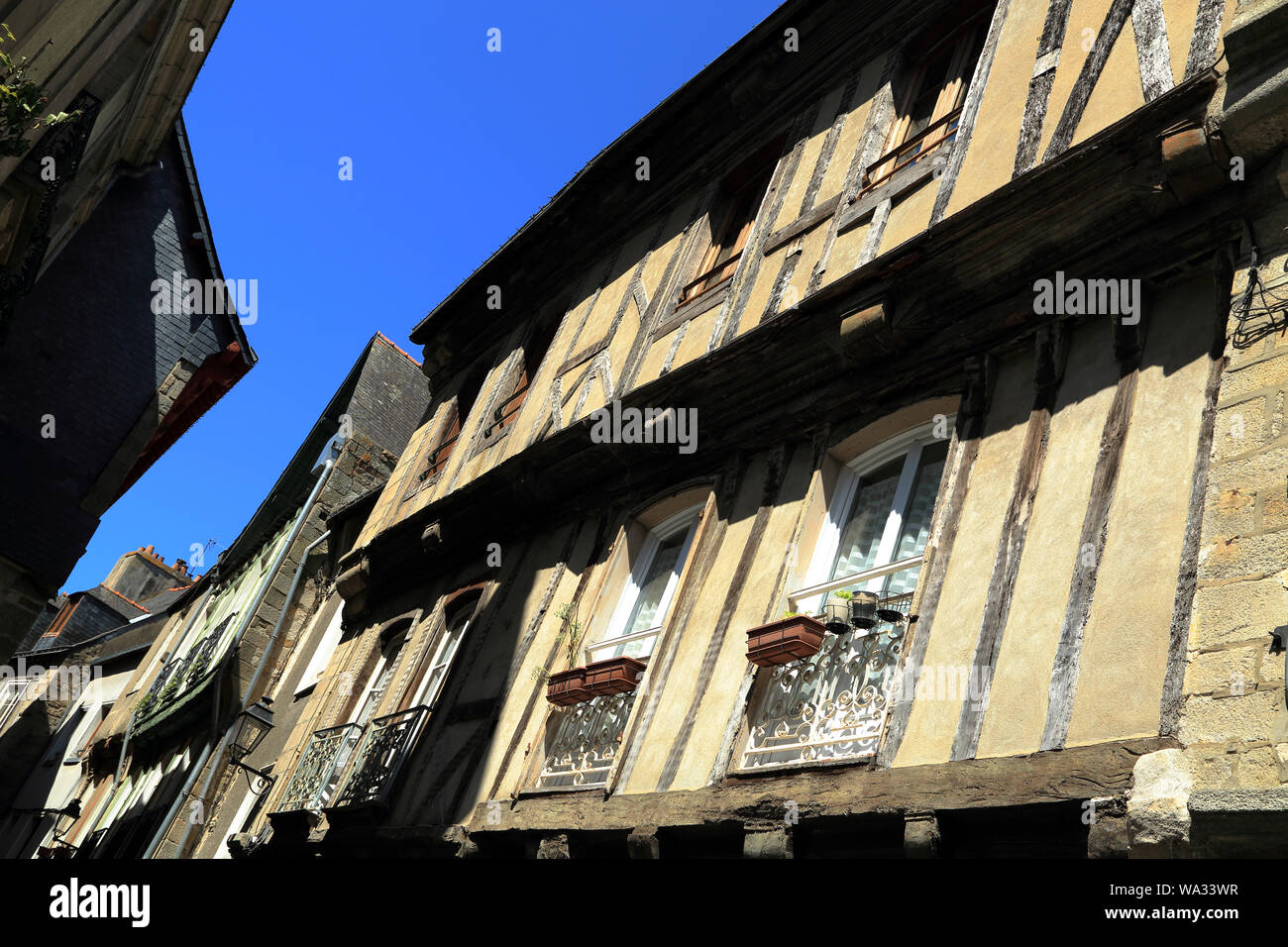 Rue saint salomon hi-res stock photography and images - Alamy