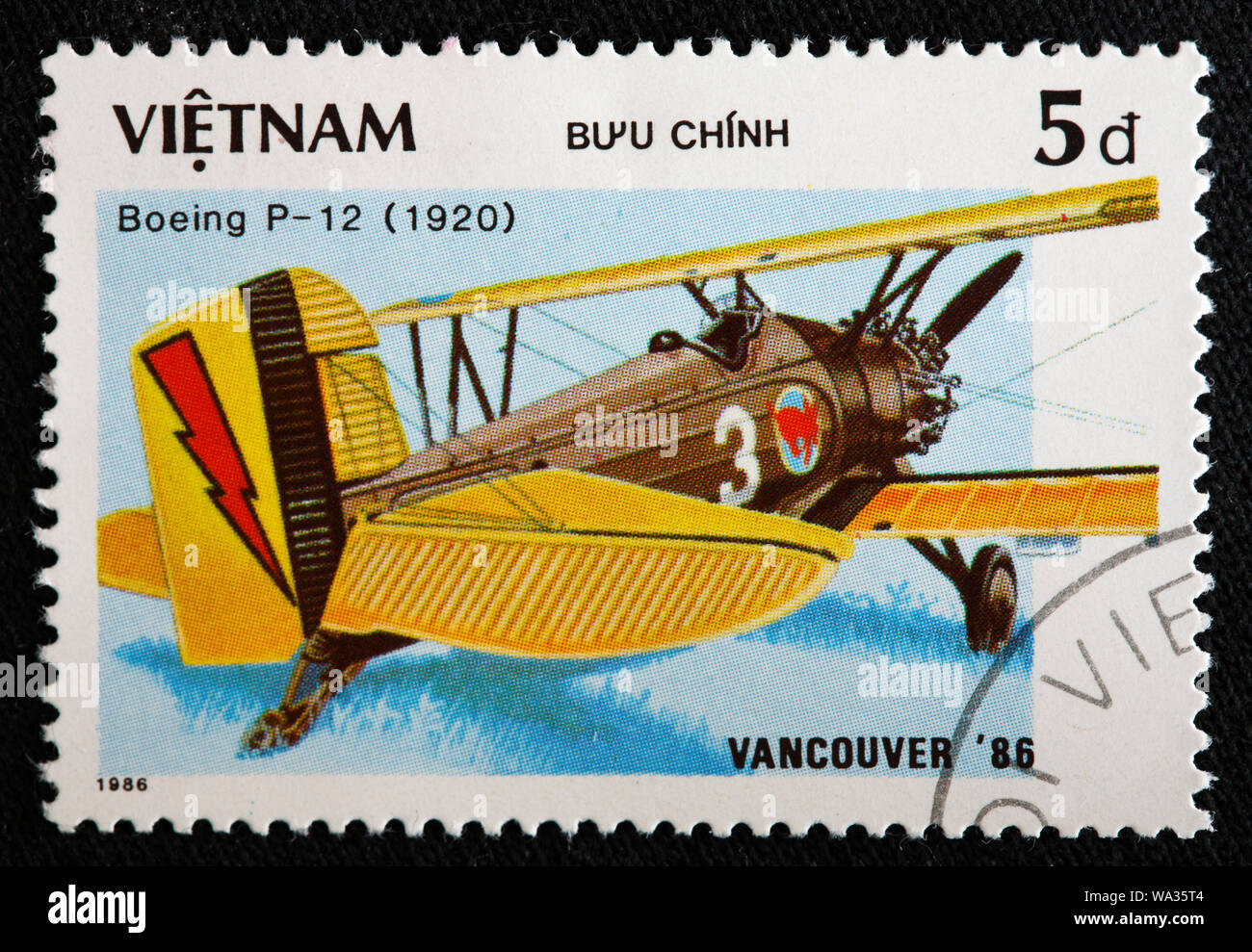 、 Eesti Vabariigi 500 marka B111d,P49 Prefix A Wmk EV pattern