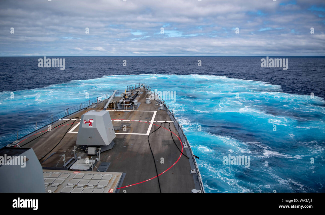 190813-N-NU281-1053 PACIFIC OCEAN (Aug. 13, 2019) Arleigh Burke-class guided-missile destroyer USS Michael Murphy (DDG 112) conducts a crashback maneuver, in which the ship comes to a full stop and proceeds to sail in reverse. Michael Murphy is conducting routine operations in the eastern Pacific. (U.S. Navy photo by Mass Communication Specialist 2nd Class Justin R. Pacheco) Stock Photo