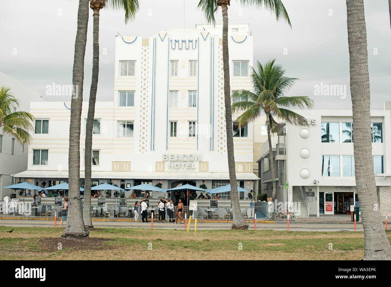 Abondamment photographié et filmé, ce quartier historique de South Beach (SoBe), en bordure d’Ocean Drive, regroupe la plus grande concentration d'hôt Stock Photo