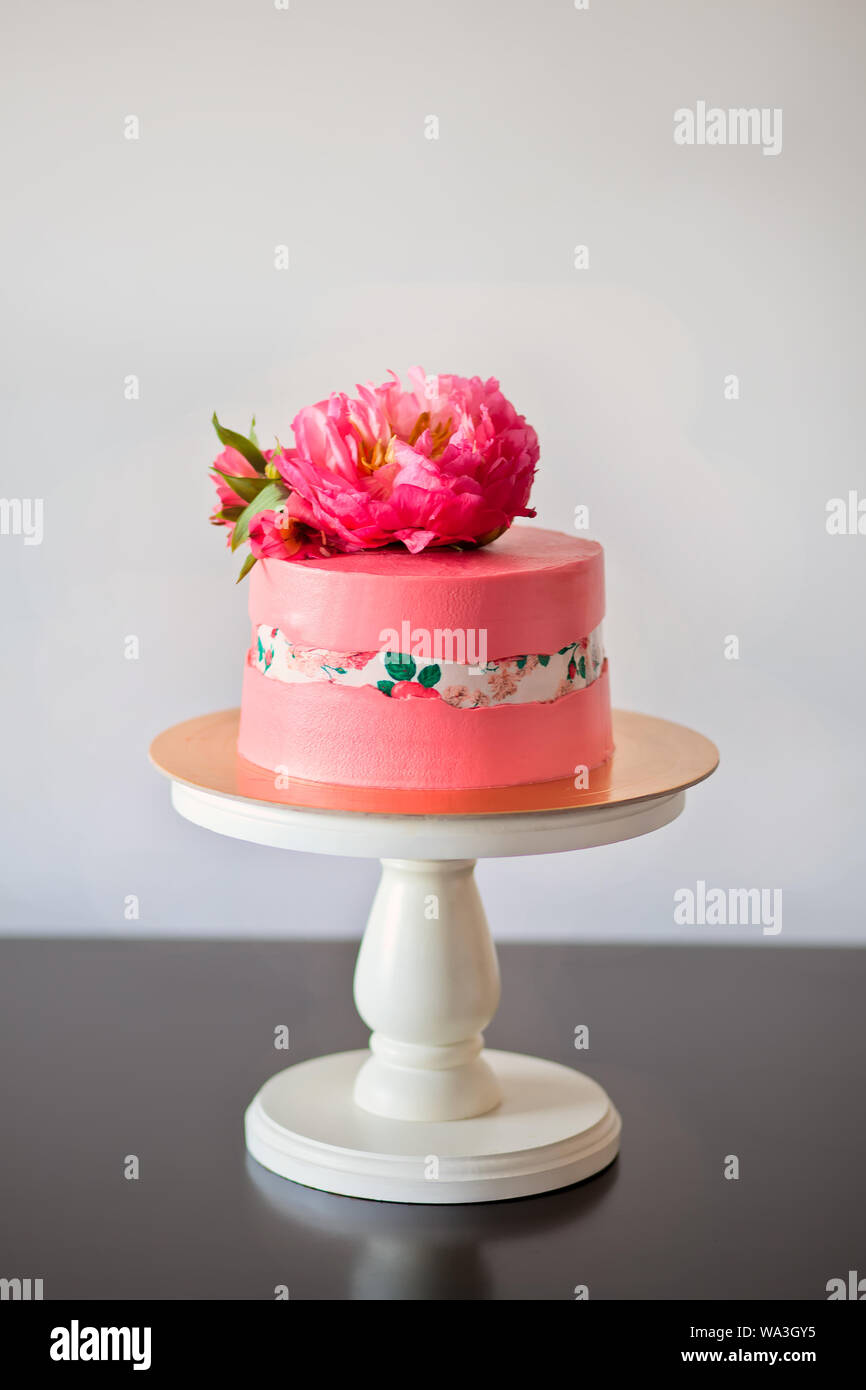 Pink Fault Line Birthday Cake | Free Gift & Delivery