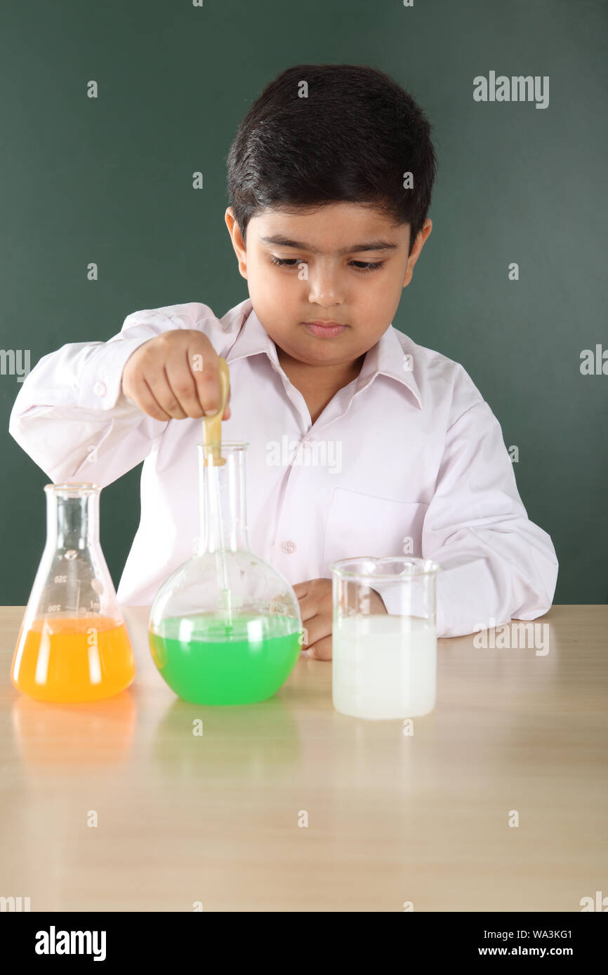 Experimenting with hair hi-res stock photography and images - Alamy