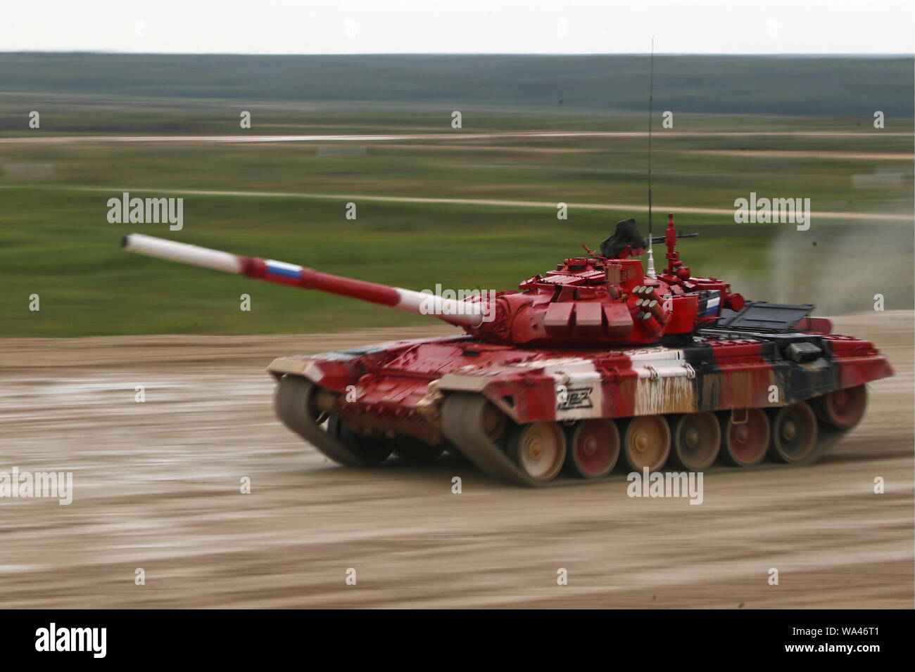 T 72 Tank High Resolution Stock Photography And Images Alamy