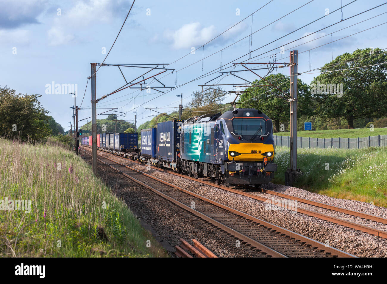 Direct Rail Services class 88 bi mode Electric on the west