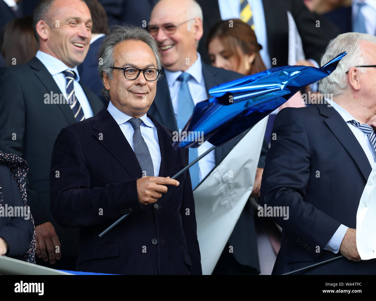 Liverpool, Lancashire, UK. 17th Aug, 2019. Premier League Football, Everton versus Watford; Everton owner Farhad Moshiri waves a blue flag in the director's box before the kick off - Strictly Editorial Use Only. No use with unauthorized audio, video, data, fixture lists, club/league logos or 'live' services. Online in-match use limited to 120 images, no video emulation. No use in betting, games or single club/league/player publications Credit: Action Plus Sports Images/Alamy Live News Stock Photo