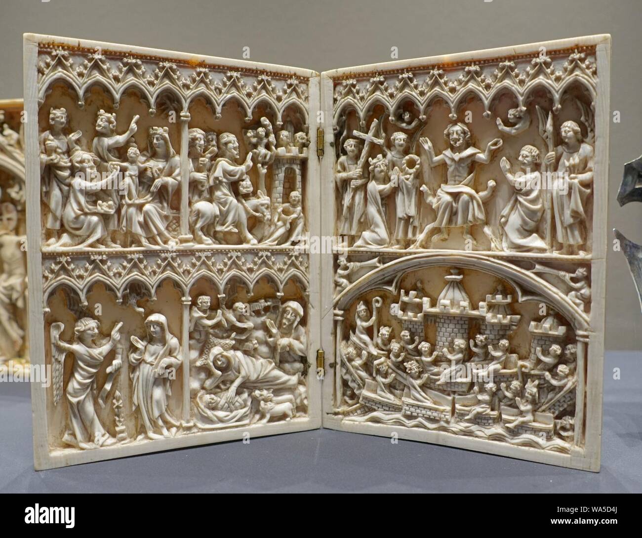 Diptych with six scenes, Rhineland or Maas area, late 1300s, ivory Stock Photo