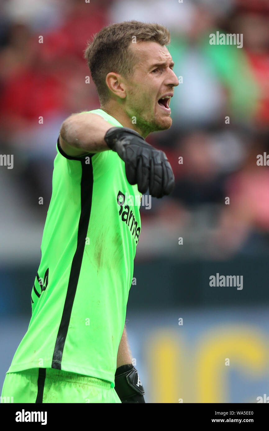 ルーカス・フラデツキー直筆サイン入り超大型写真…Lukas Hradecky…フィンランド代表サッカー選手…12 Amazon.co.jp: ルーカスフラデツキー直筆サイン入り超大型写真
