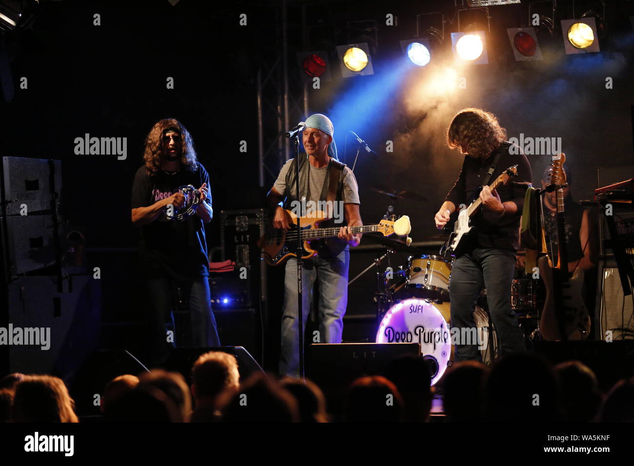 From Zlin comes one of the oldest and probably most successful Czech  Coverbands. Deep Purple Revival or "Koberec Band" named after the frontman  Miroslaw "Koberec" Konarek. The band was founded in the