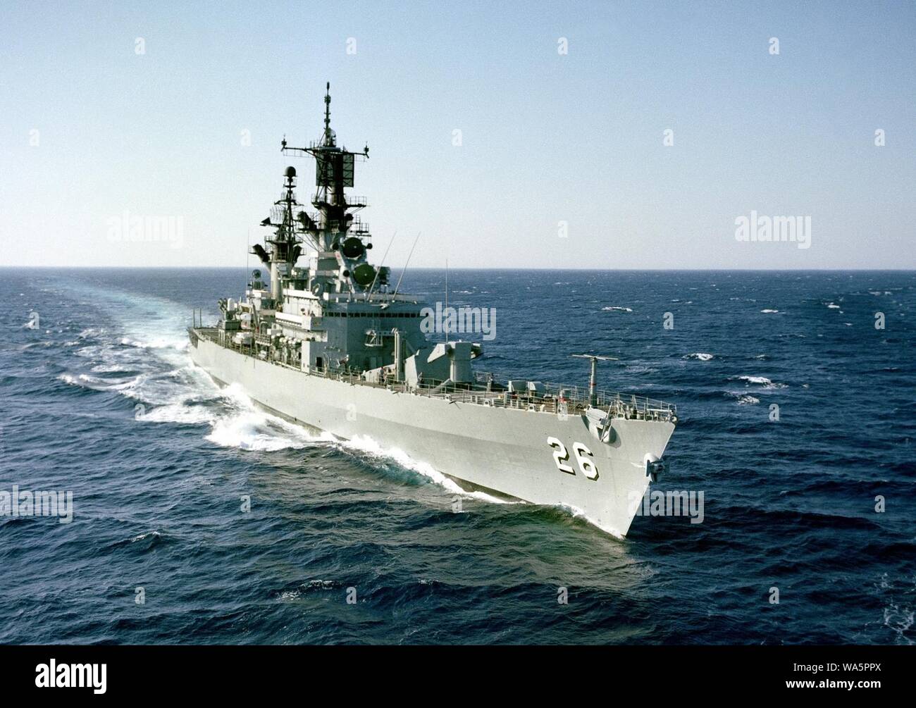 Uss belknap hi-res stock photography and images - Alamy