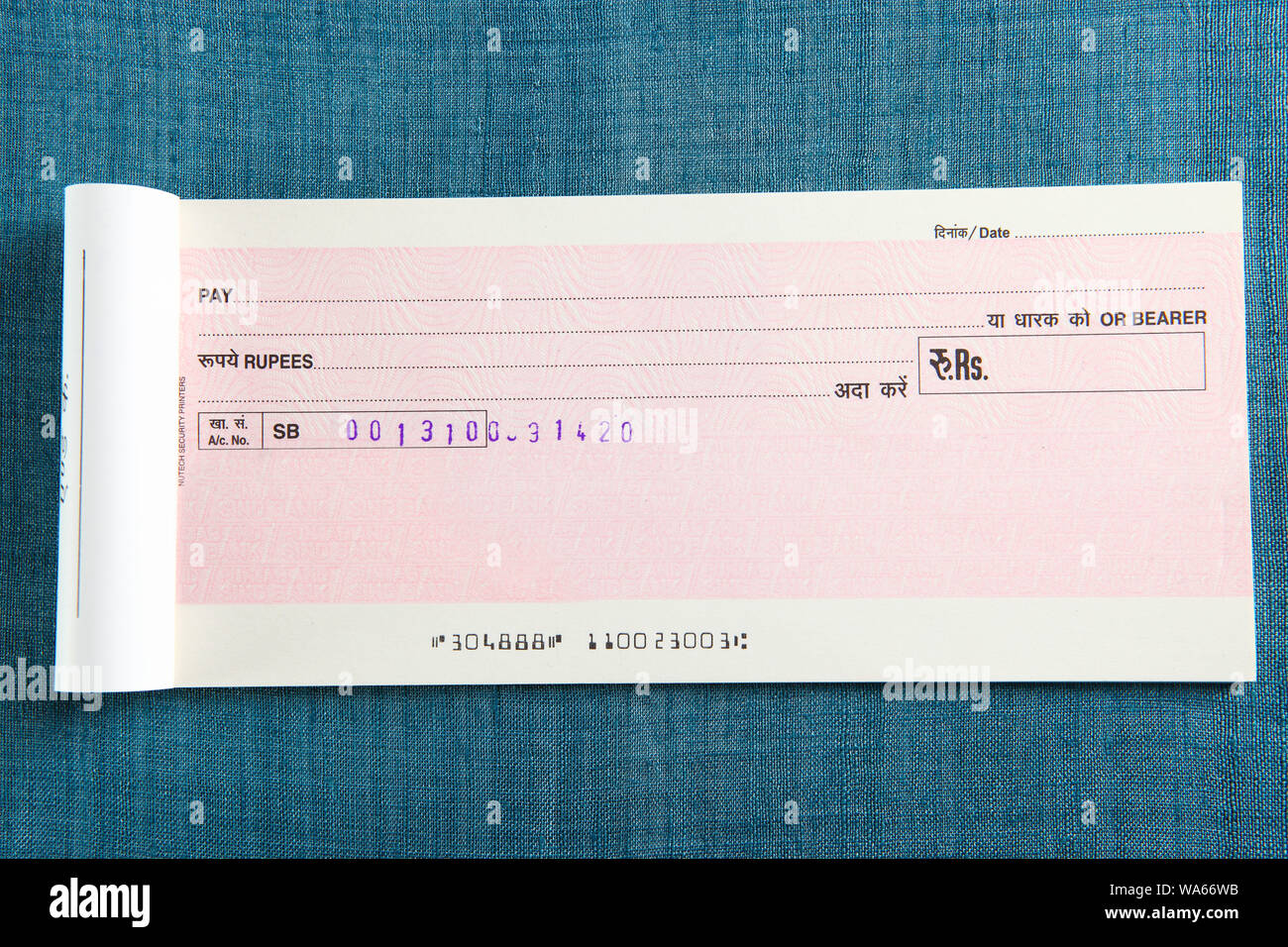 Blank Cheque High Resolution Stock Photography and Images - Alamy