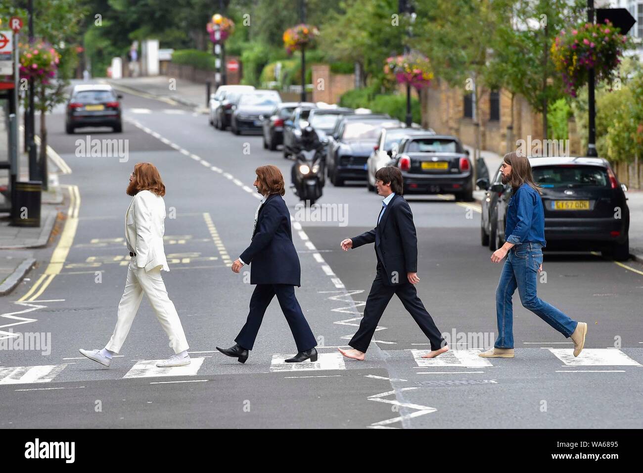 Abbey road album hi-res stock photography and images - Alamy