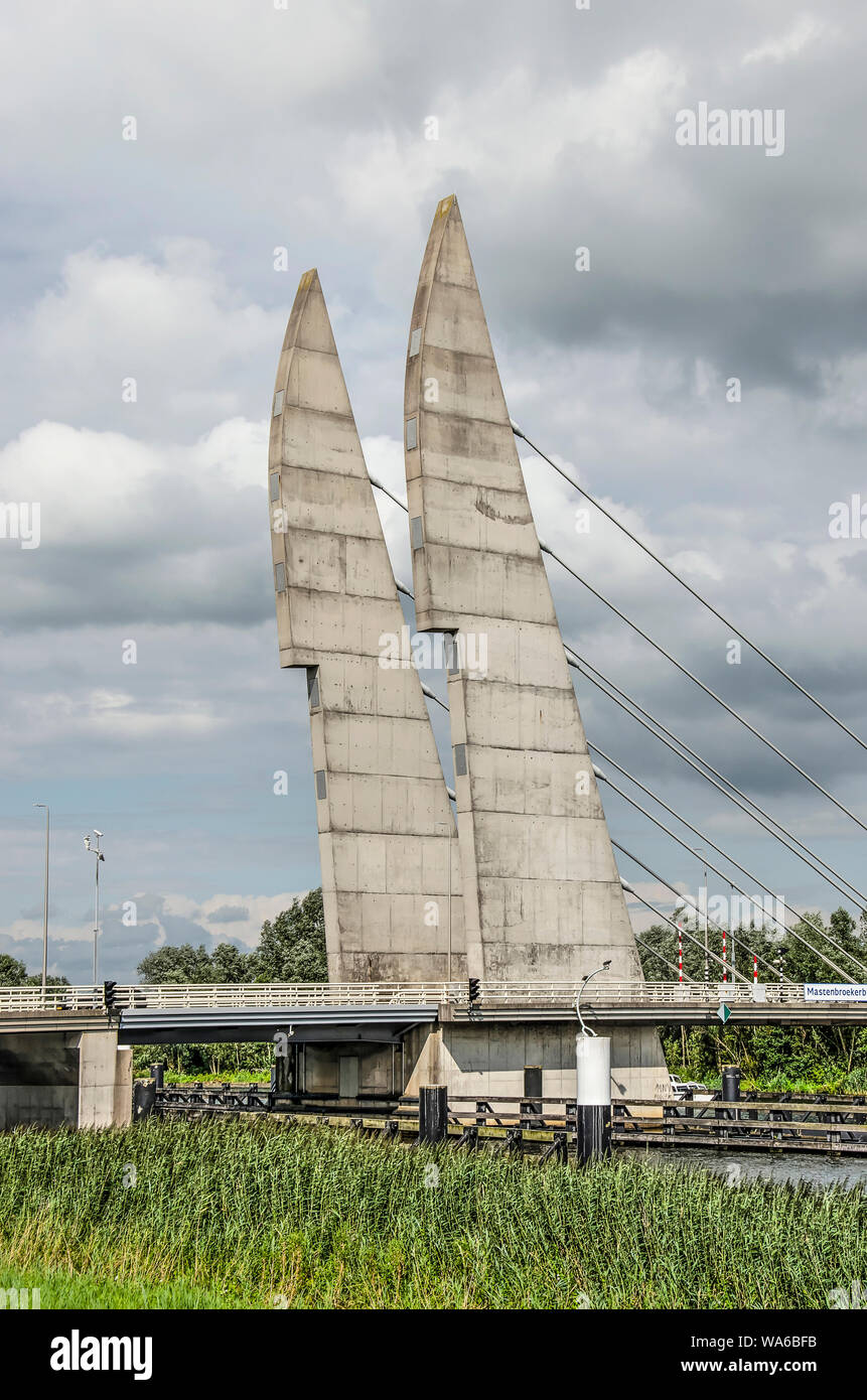 Concrete pylons hires stock photography and images Alamy