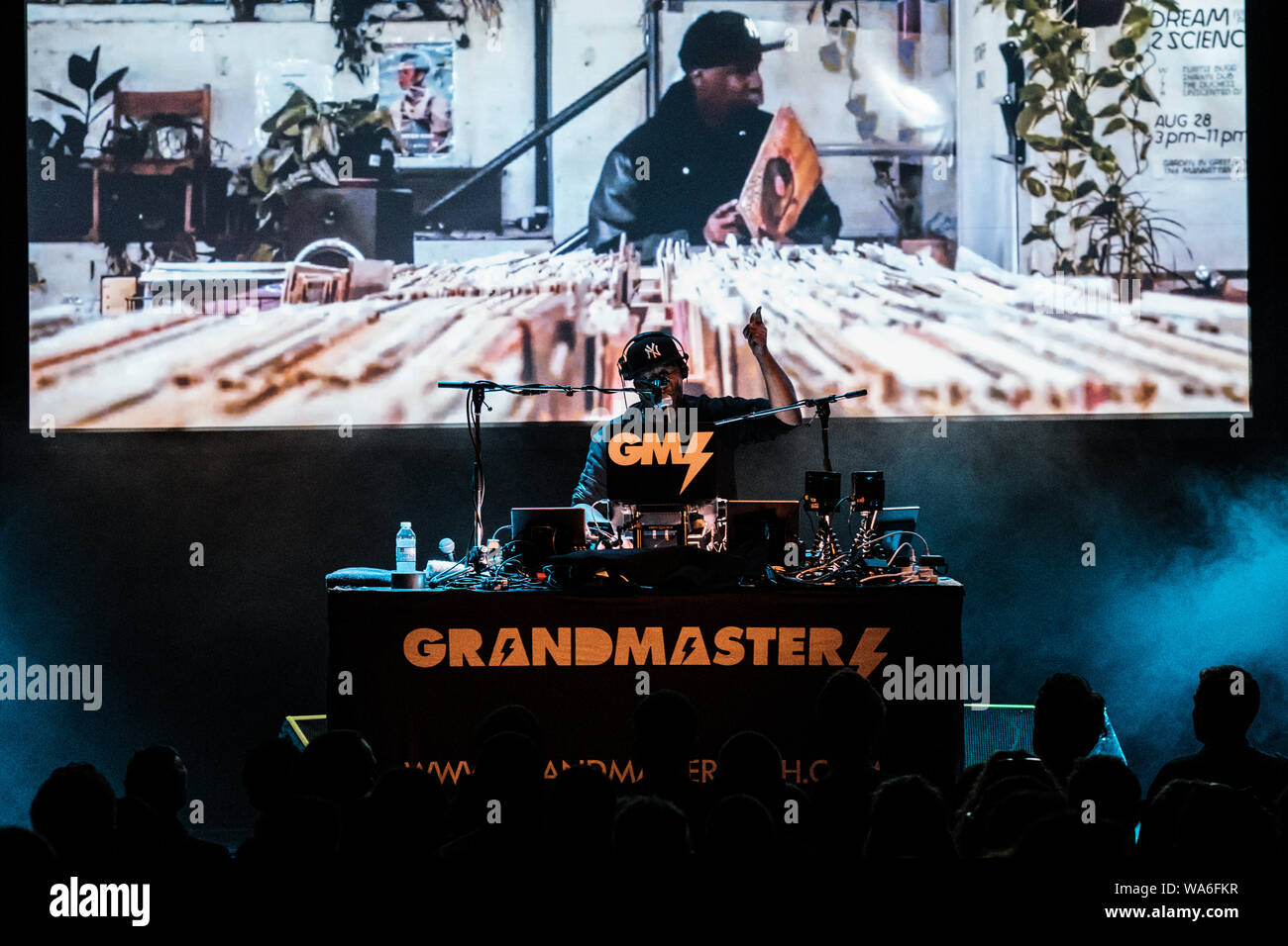 Grandmaster Flash setup in 2019 : r/DJs