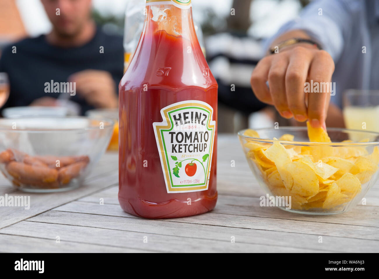 Pouring ketchup bottle hires stock photography and images Alamy