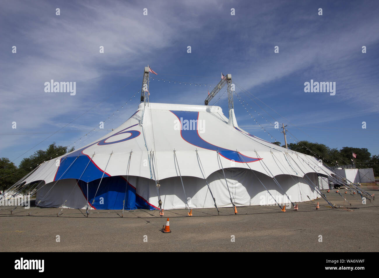 Circus tent exterior hires stock photography and images Alamy