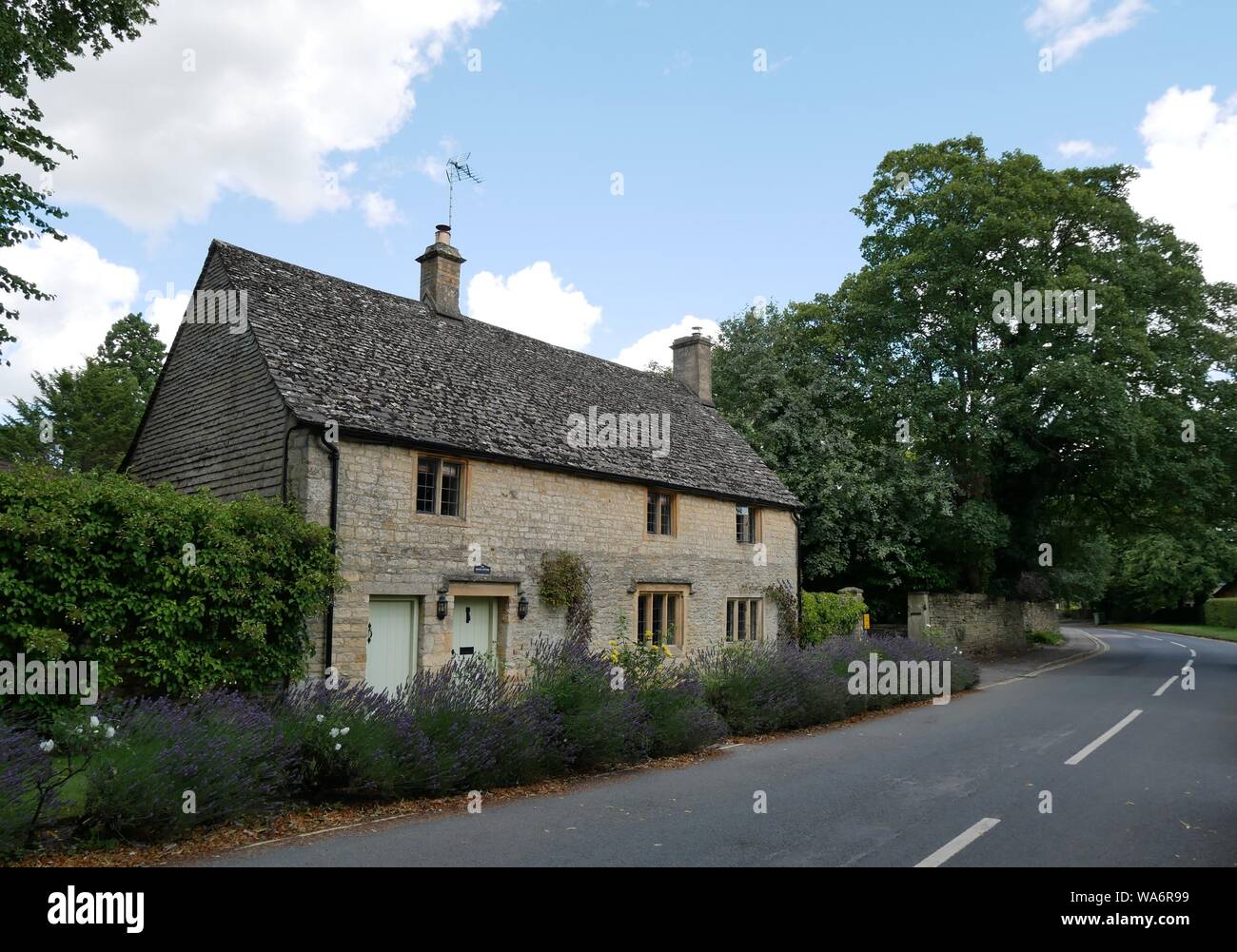 Slaughters Cotswolds High Resolution Stock Photography and Images Alamy