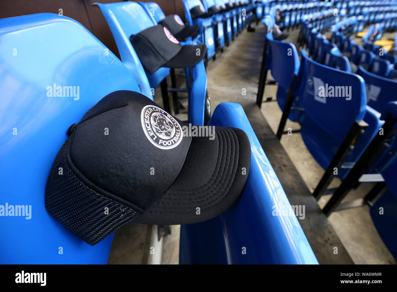 Stamford bridge away fans hires stock photography and images Alamy