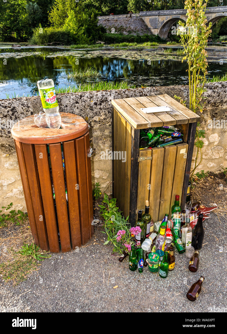 Beer bottles bin hires stock photography and images Alamy