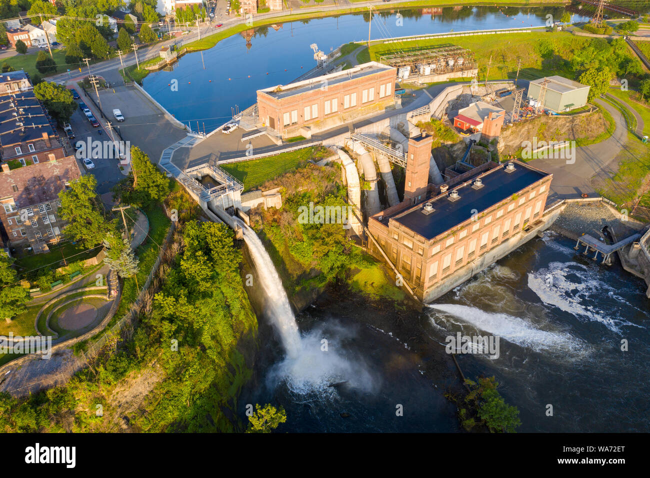 Cohoes Falls Power Plant, hydroectric plant, Cohoes, New York, USA