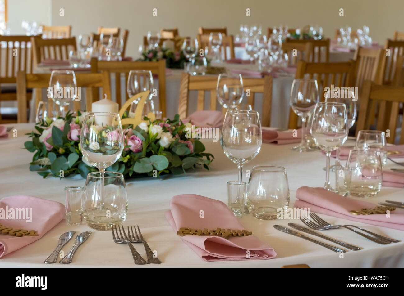 Wedding Table Decorations With Flowers