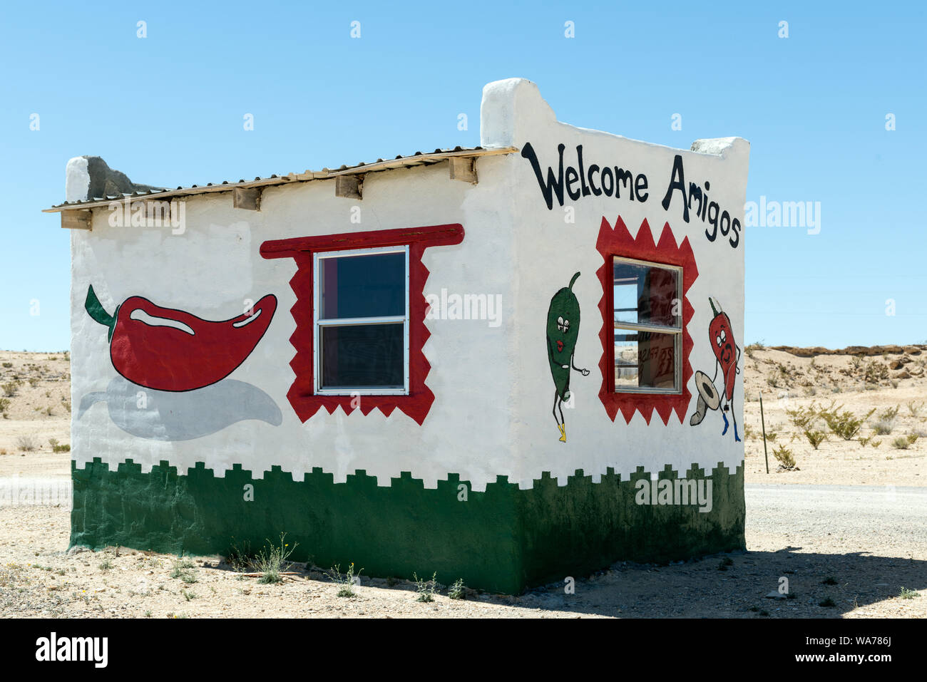A little Mexican-food stand near the ghost town, some of which is still occupied and some of which consists of ruins of the Chisos quicksilver-mining company which operated from 1905 into the early 1940s, and the residences of those who worked there. Terlingua, Texas Stock Photo