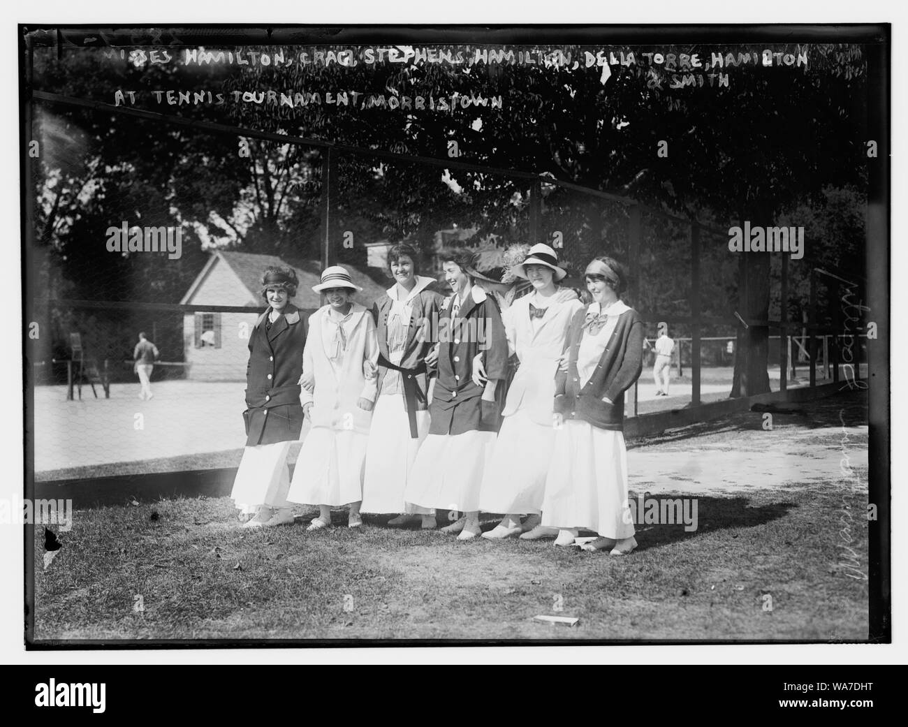 At tennis tournament, Morristown - Misses Hamilton, Crag, Stephens, Hamilton, [Gertrude] Della Torre, Hamilton and Smith Stock Photo
