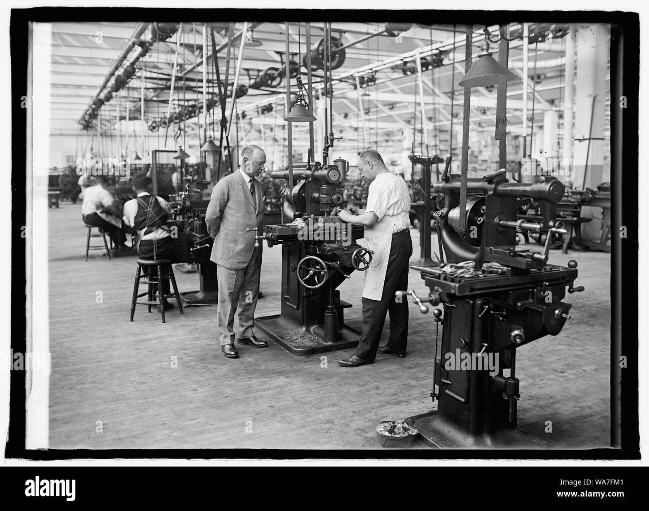 Atwater Kent in tool room, Phil., [Pennsylvania] factory Stock Photo