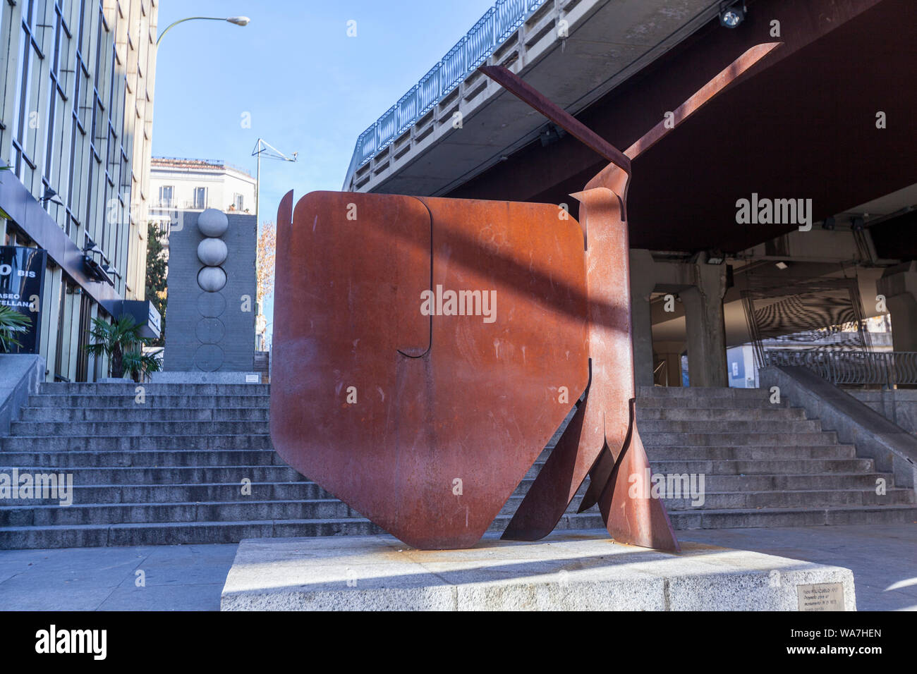 Proyecto para un monumento IV B, by Pablo Palazuelo, Open Air Sculpture Museum on Paseo de la Castellana, Madrid, Spain Stock Photo