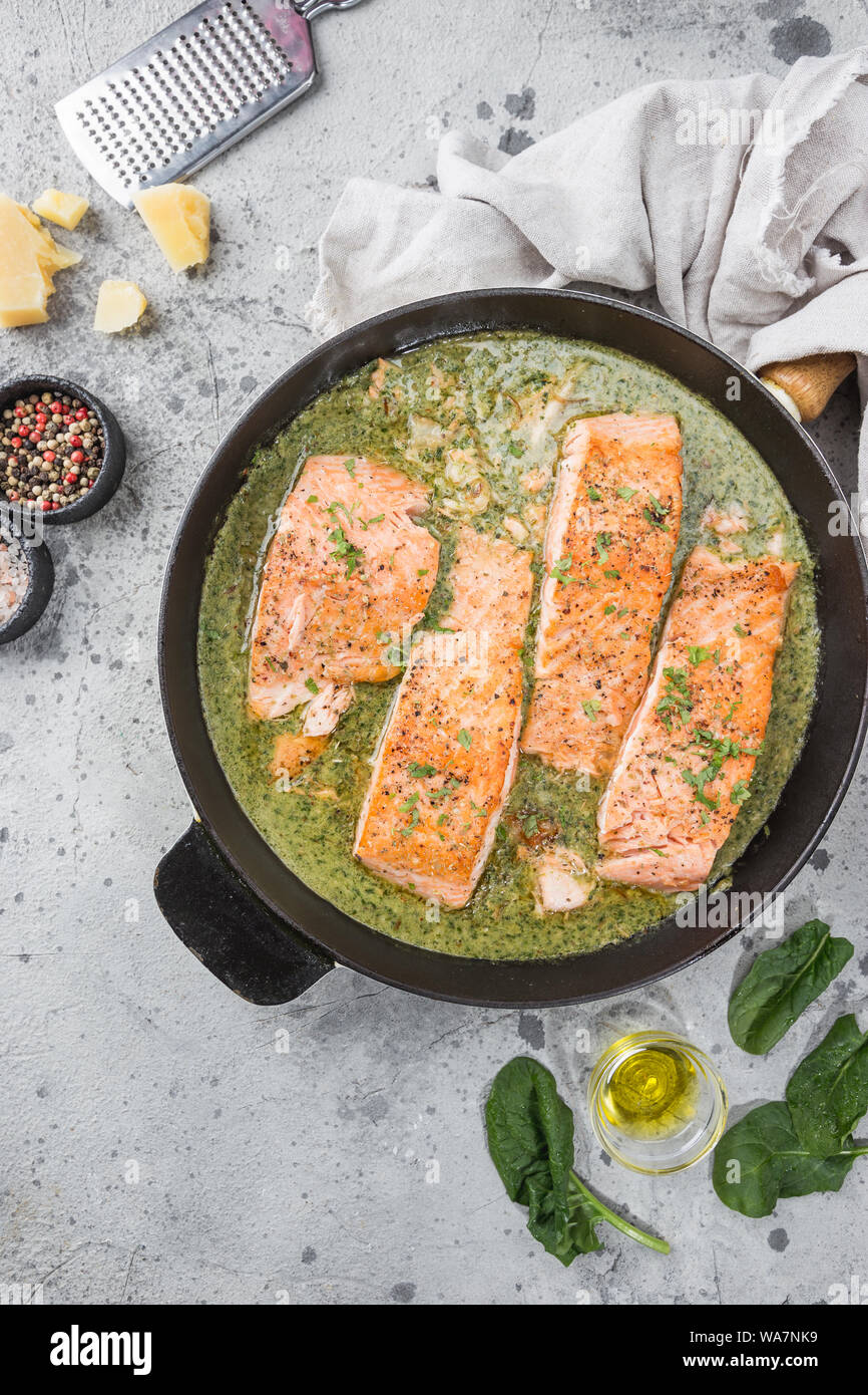 STEAMED FISH FRIED GARLIC FRESH STOCK PHOTOS STEAMED FISH
