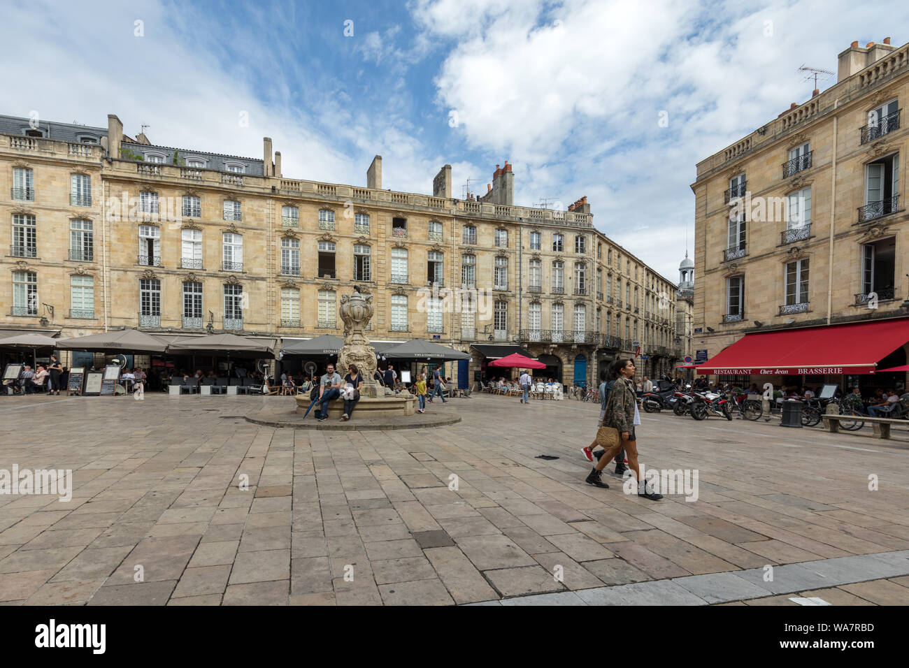 Bordeaux, France - September 9, 2018: Parliament Square or Place du Parlement . Historic square featuring an ornate fountain, cafes and restaurants in Stock Photo