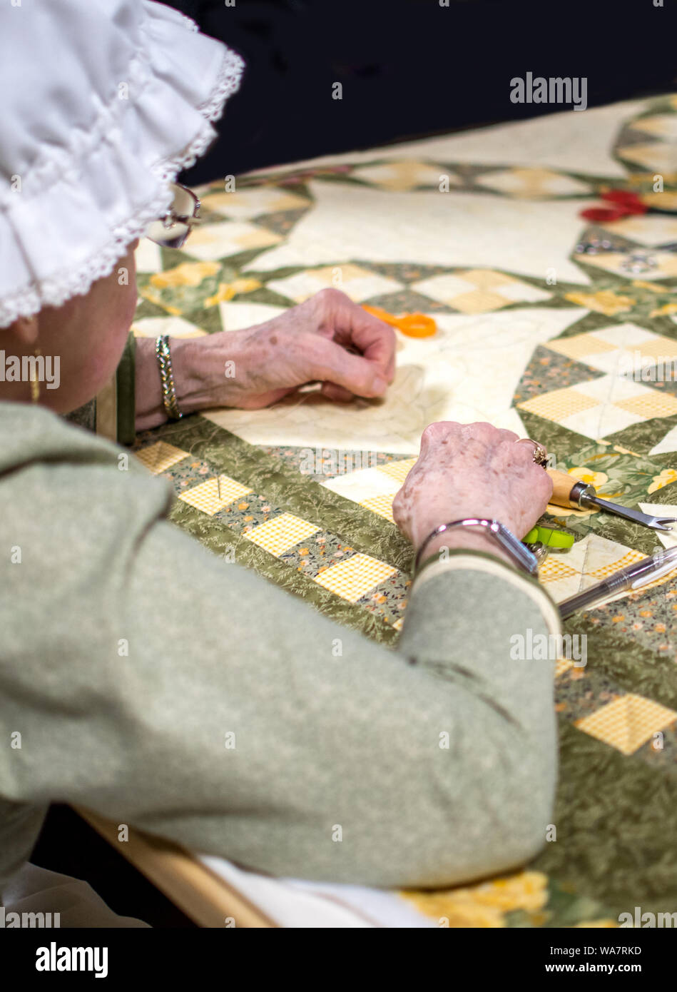 Embroidery quilt hi-res stock photography and images - Alamy