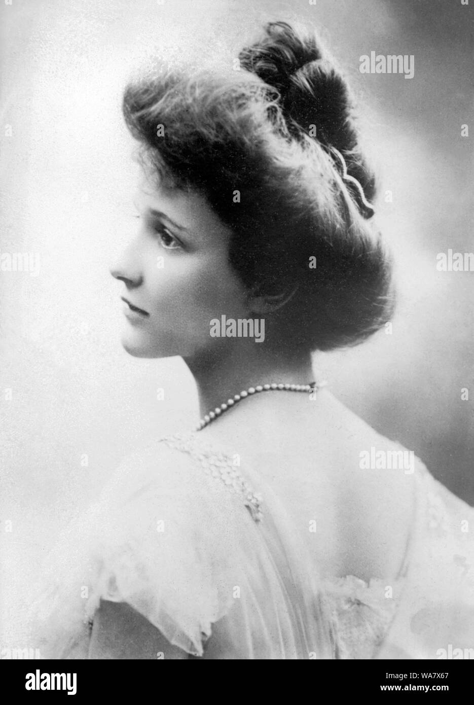 Nancy Astor, Nancy Witcher Langhorne Astor, Viscountess Astor, (1879 – 1964) American-born British politician and the first female Member of Parliament (MP) to take her seat. 1908 Stock Photo