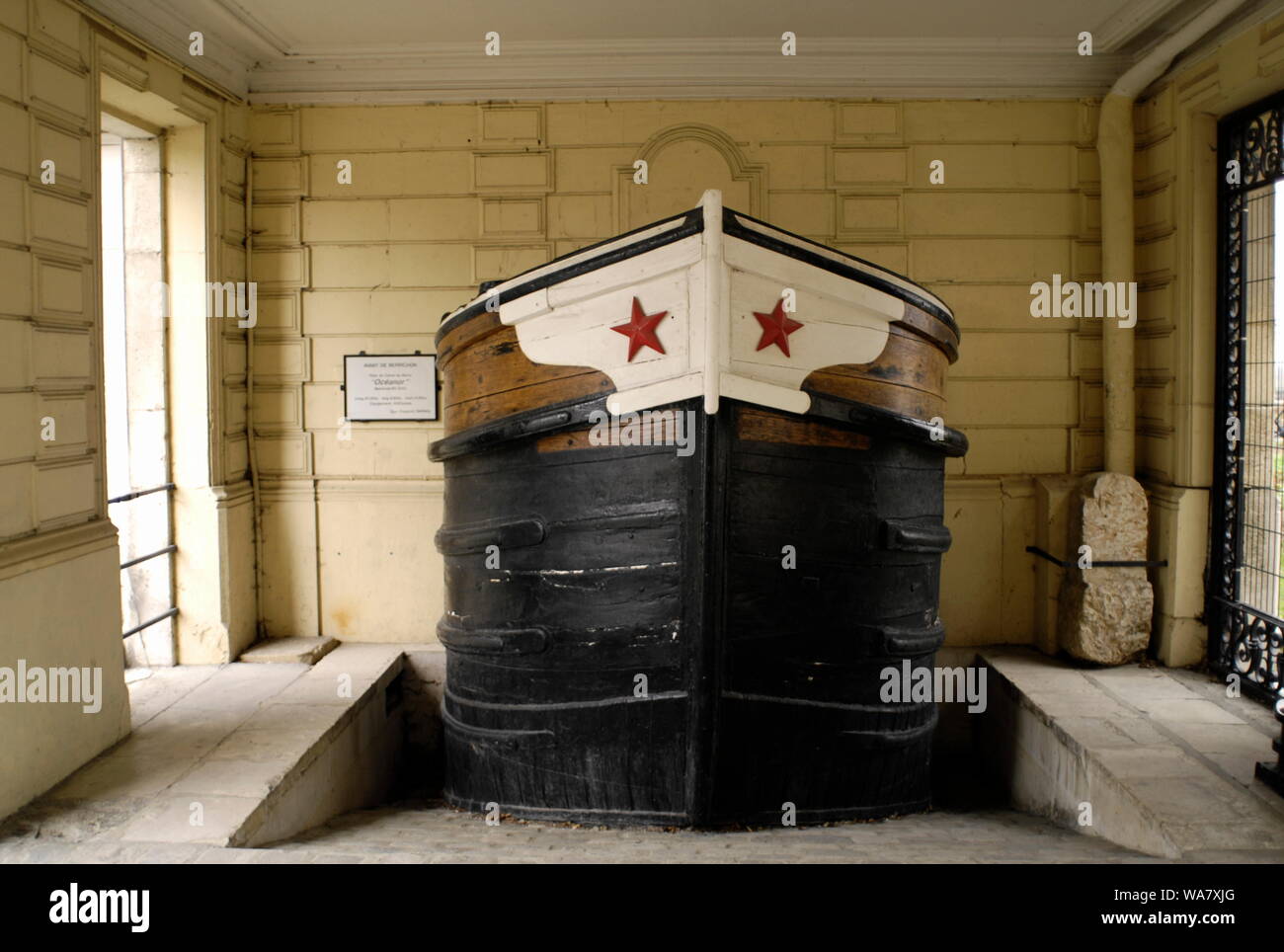 Inland water transport hi-res stock photography and images - Alamy
