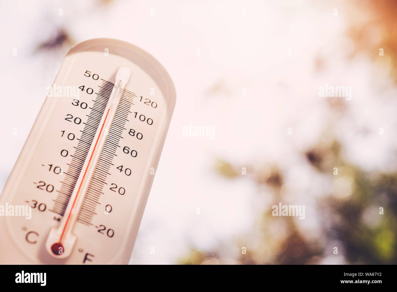 https://c8.alamy.com/comp/WA87Y2/heat-thermometer-shows-the-temperature-is-hot-in-the-sky-summer-WA87Y2.jpg
