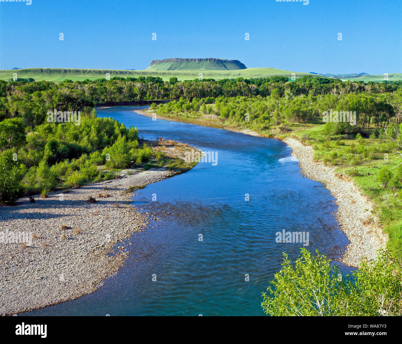 Gravel river bottom hires stock photography and images Alamy