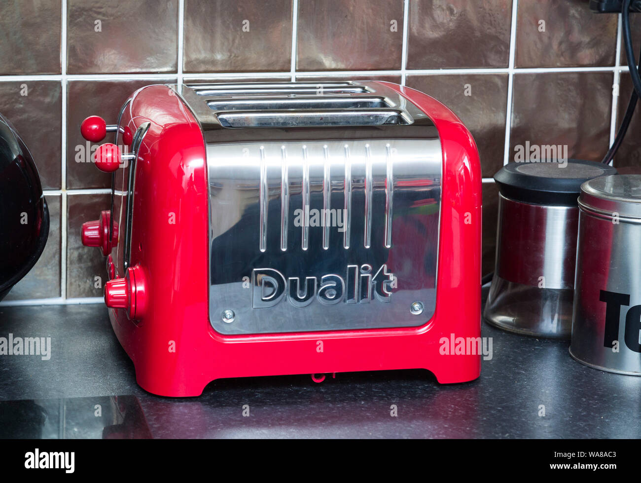 Dualit toaster hi-res stock photography and images - Alamy