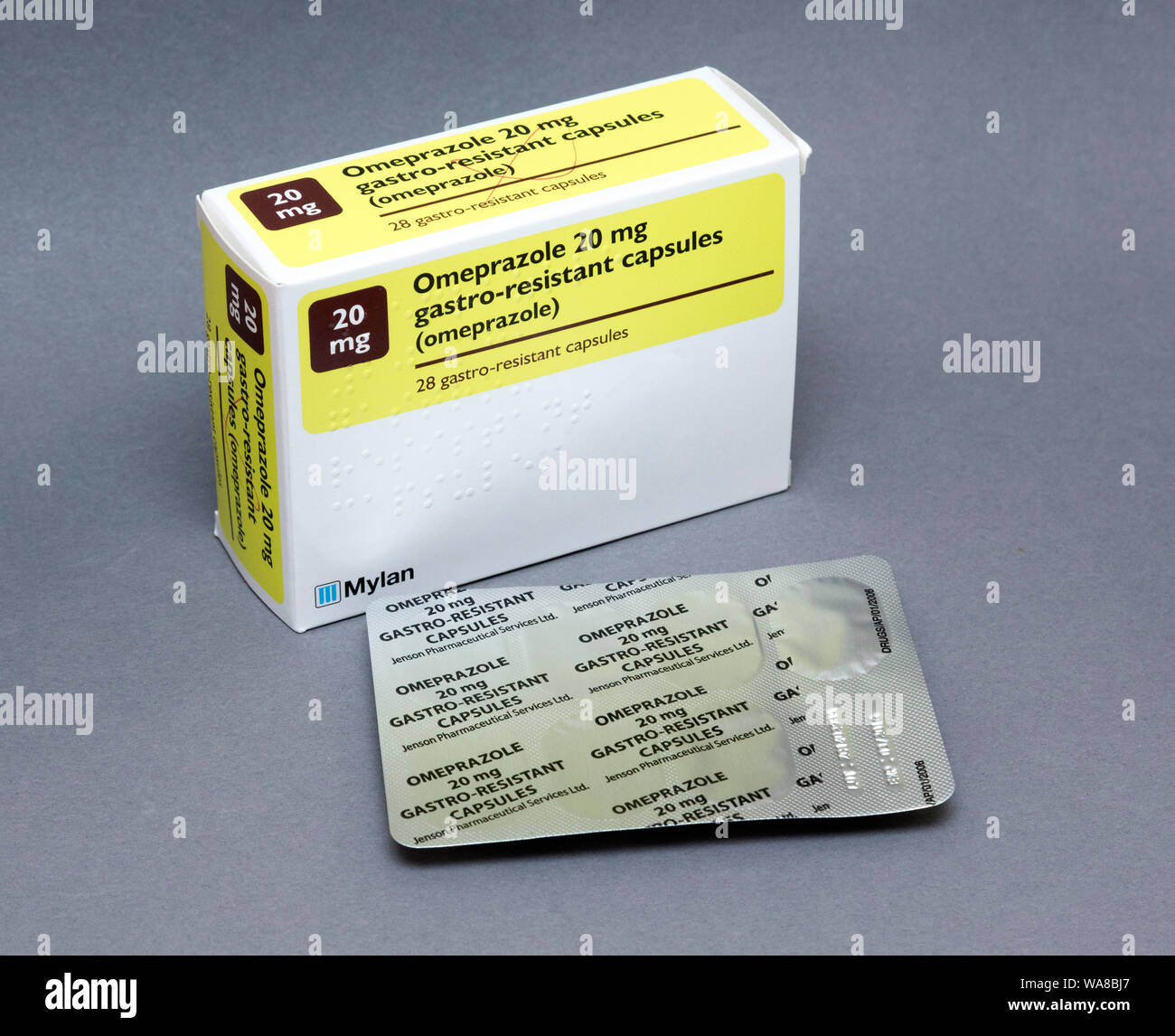 Omeprazole tablets Stock Photo - Alamy