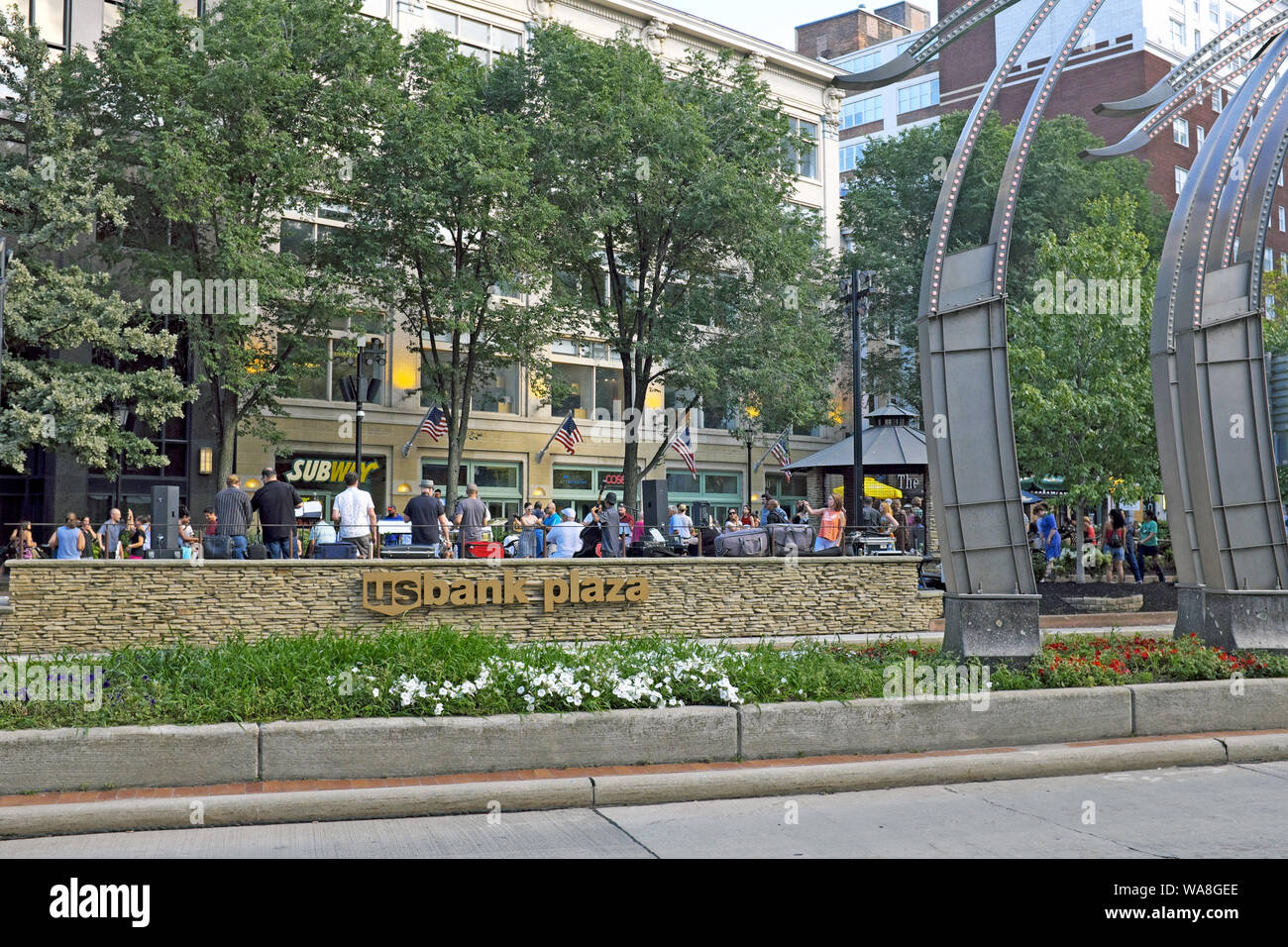 US Bank Plaza in the Playhouse Square theater district of Cleveland, Ohio hosts weekly outdoor dances to live music in the summer. Stock Photo