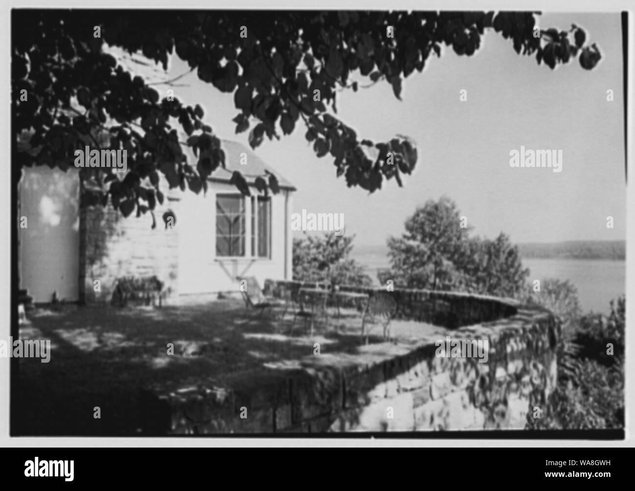 Calvin Tomkins, Jr., Sneden's Landing, residence in Palisade, New York