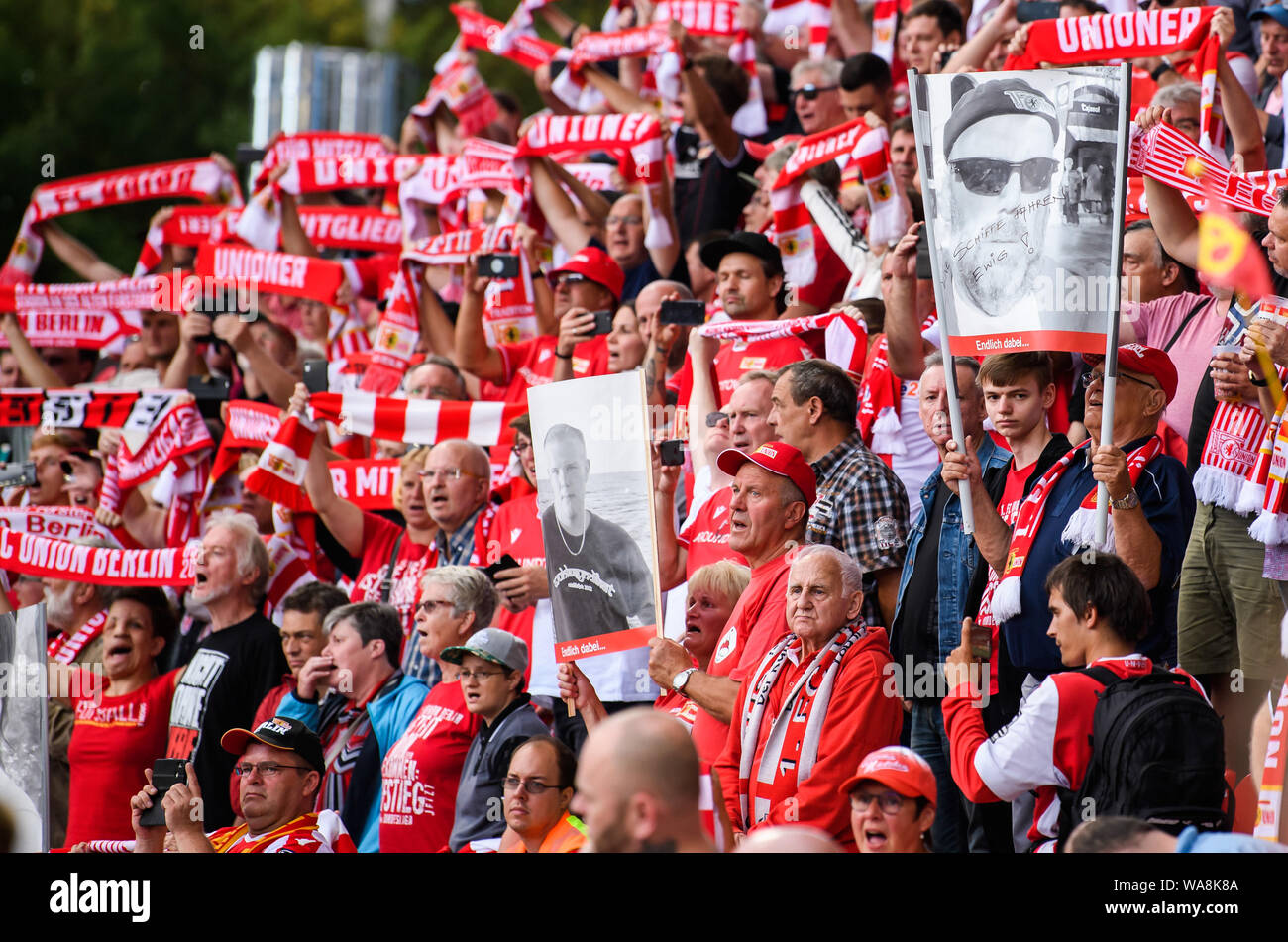 (190819) -- BERLIN, Aug. 19, 2019 (Xinhua) -- Fans of Union Berlin are seen before the first German Bundesliga match in the club's history against RB Leipzig in Berlin, capital of Germany, on Aug. 18, 2019. (Photo by Kevin Voigt/Xinhua) Stock Photo