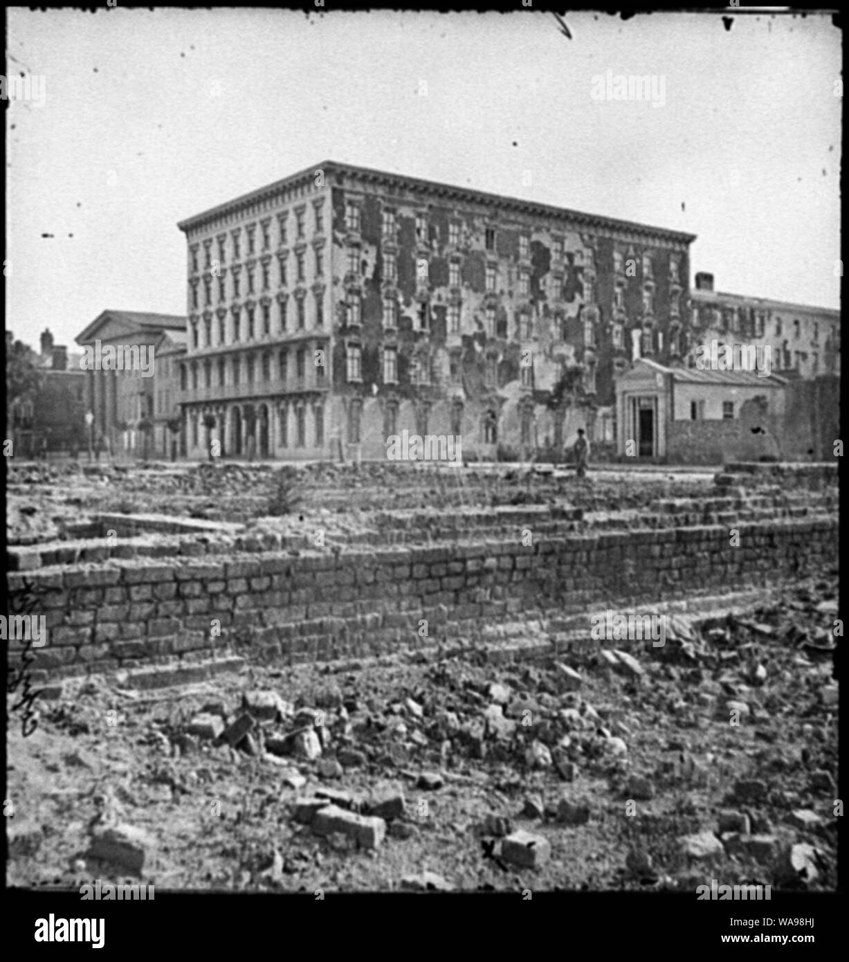 Charleston, S.C. The fire-scarred Mills House; Hibernian Hall at left Abstract: Selected Civil War photographs, 1861-1865 Stock Photo
