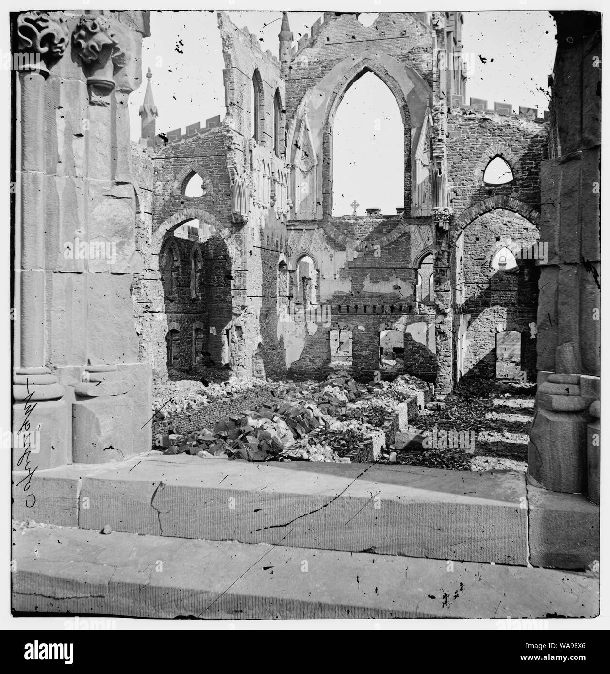 Charleston, South Carolina. Roman Catholic Cathedral of St. John and St. Finbar (Broad and Legare Streets) destroyed in the fire of December 1861 Stock Photo