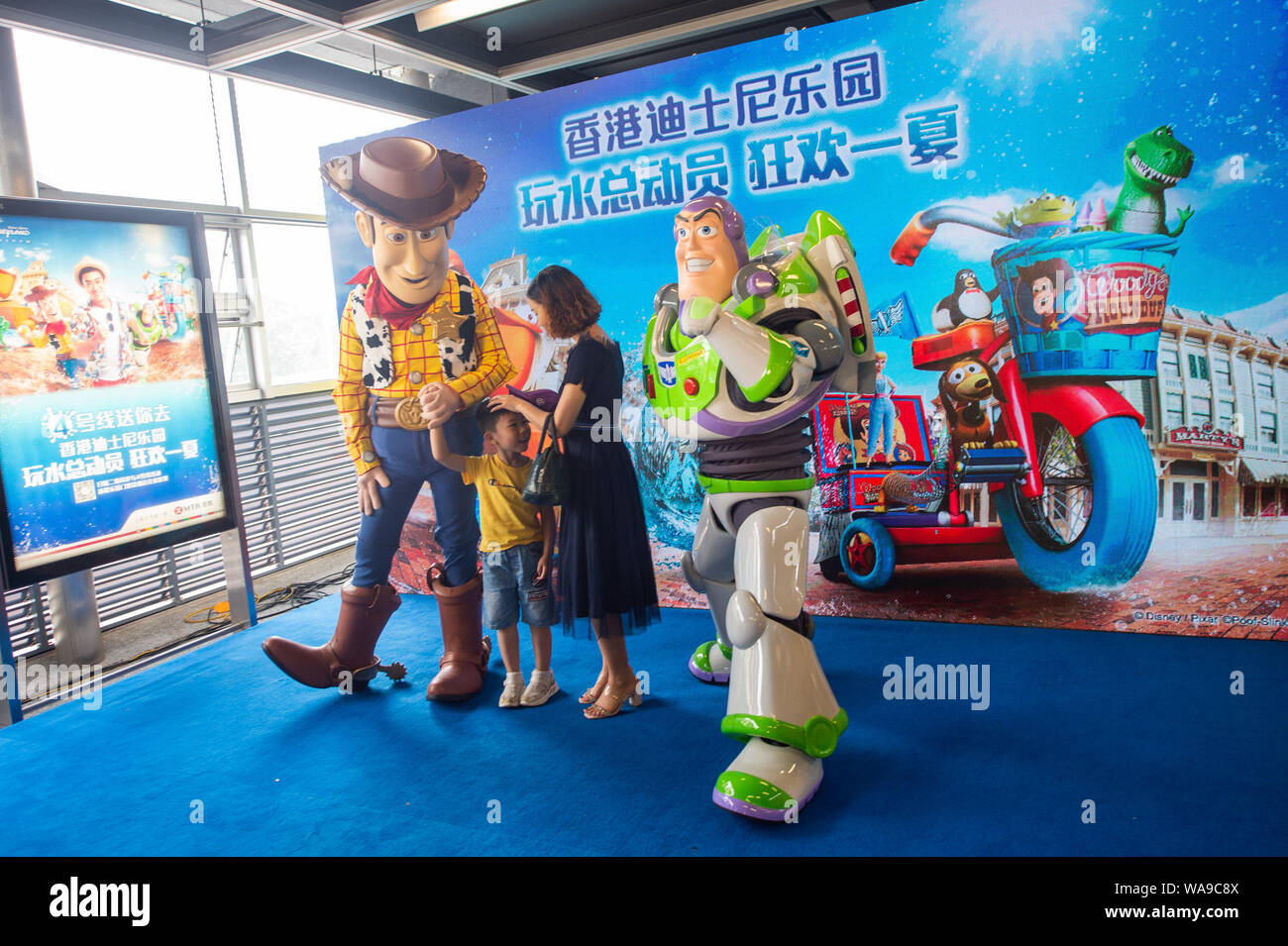 buzz lightyear entertainer