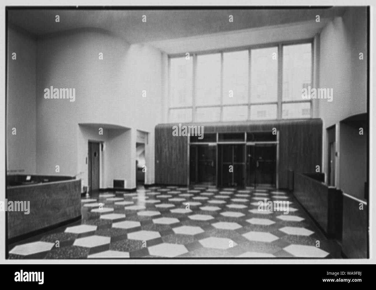 Chemical Bank, 11 E. 51st St., New York City Stock Photo - Alamy