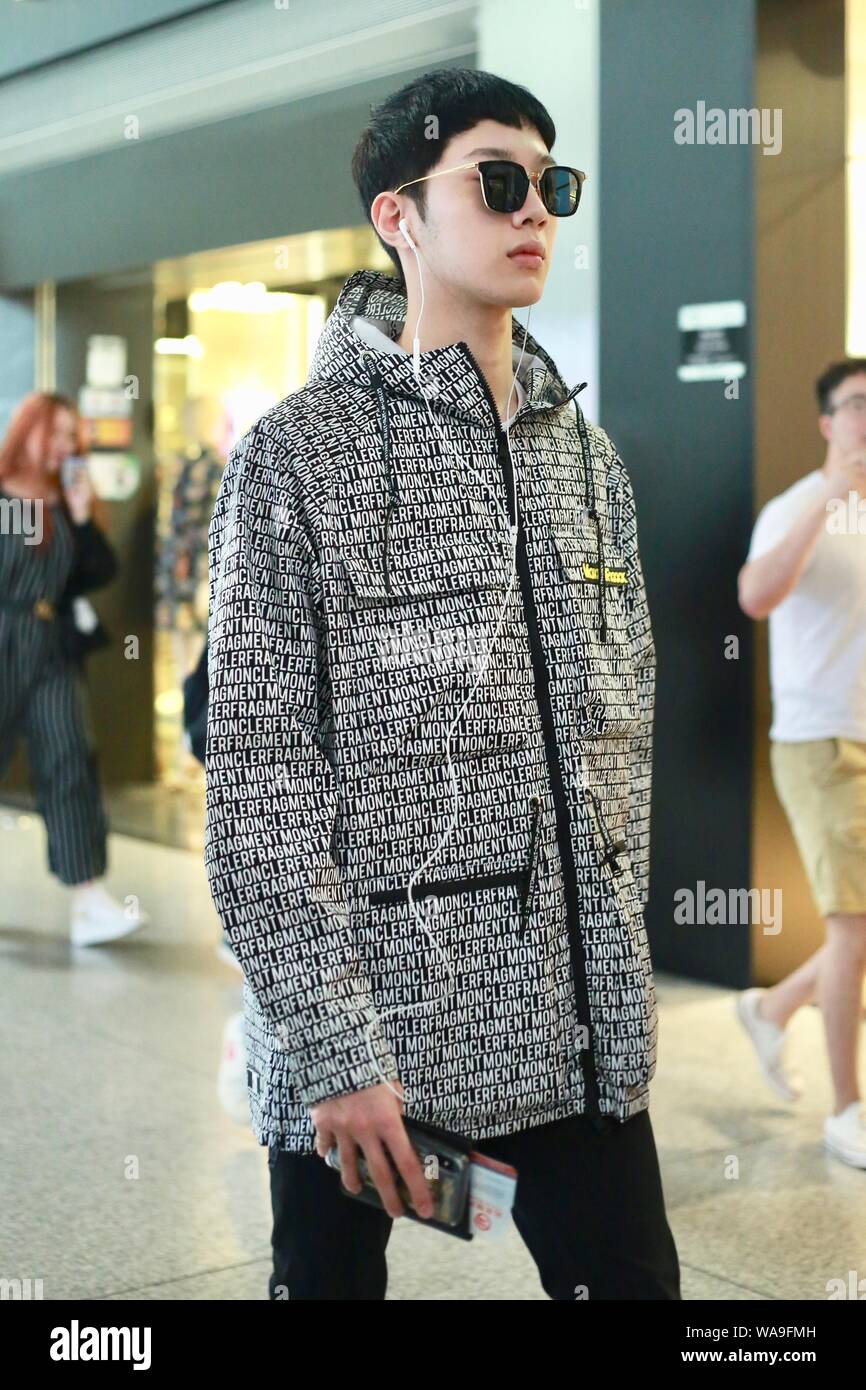 Kuan Singer Taiwanese singer Lai Kuan-lin, also romanized as Lai Guan-lin, and a ...