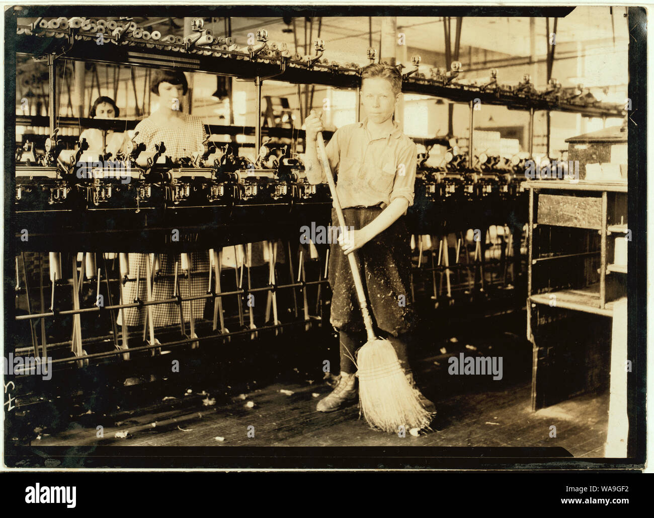 Cheney Silk Mills. Favorable working conditions. Abstract: Photographs ...