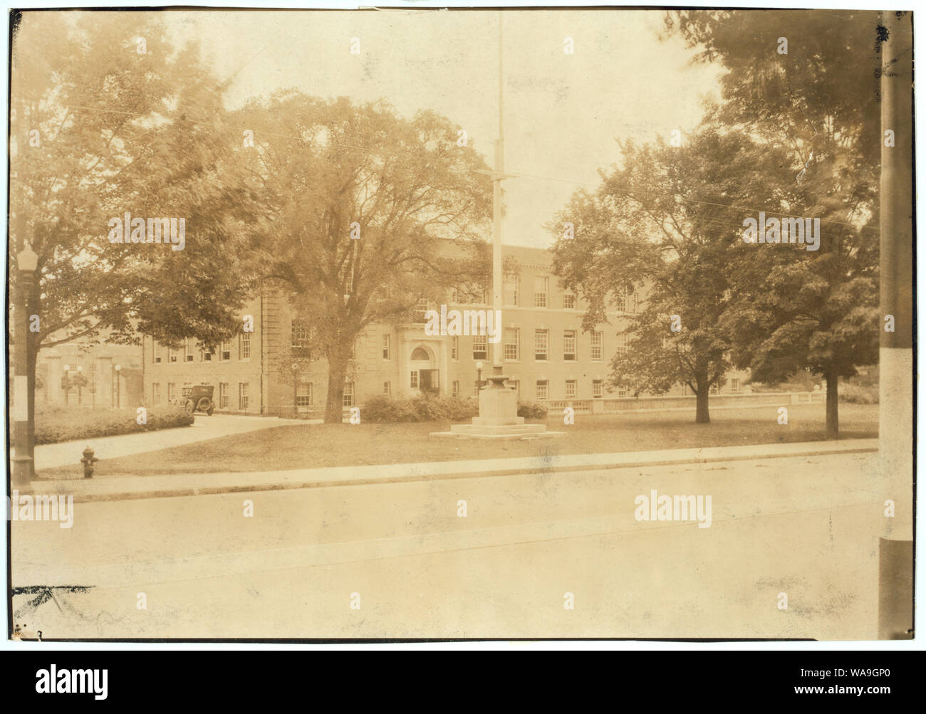 Cheney Silk Mills. Favorable working conditions. Abstract: Photographs ...